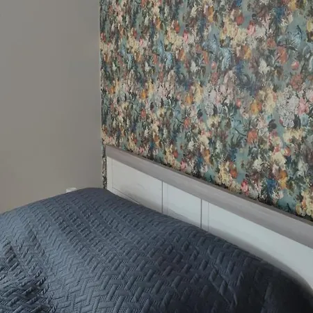 Dick Schwarzenberg Apartment *